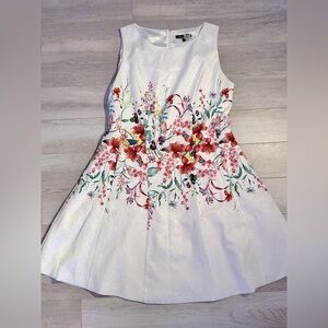 Melanie Lyne | Floral Dress